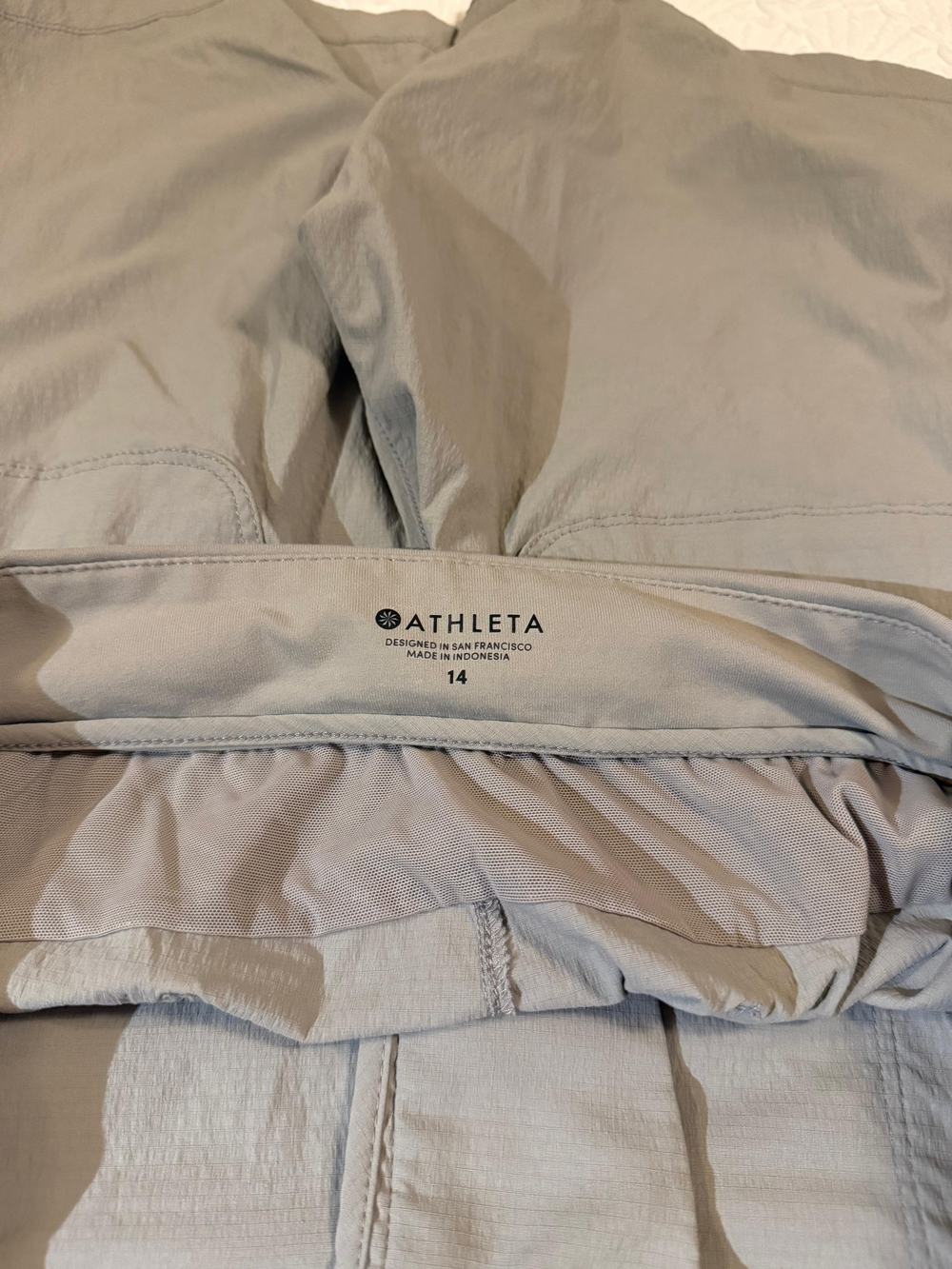 Athleta Men's Olive Performance Athletic Shorts - Picture 3 of 3